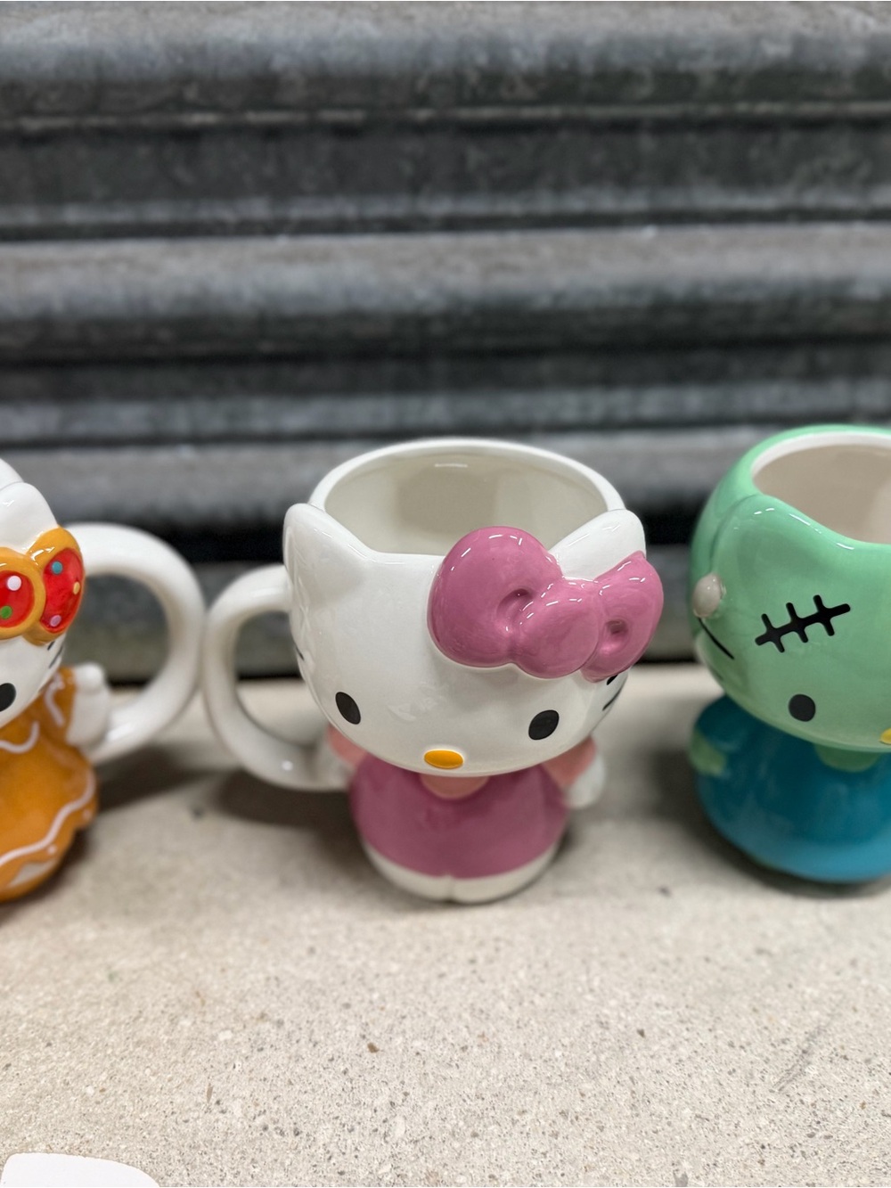 Hello Kitty White Ceramic Mug set of 3 new